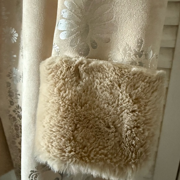 Faux suede cozy Women's Coat - Picture 2 of 8